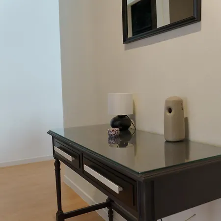 Tu Hogar Desayuno, Parking Y Piscina Incluidos רונדה