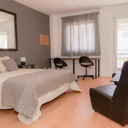 Tu Hogar Desayuno, Parking Y Piscina Incluidos בית אירוח *