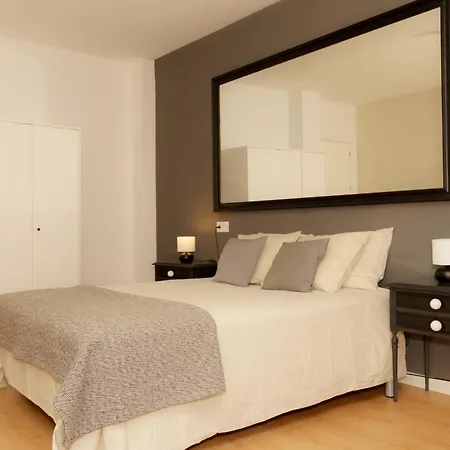 Tu Hogar Desayuno, Parking Y Piscina Incluidos בית אירוח
