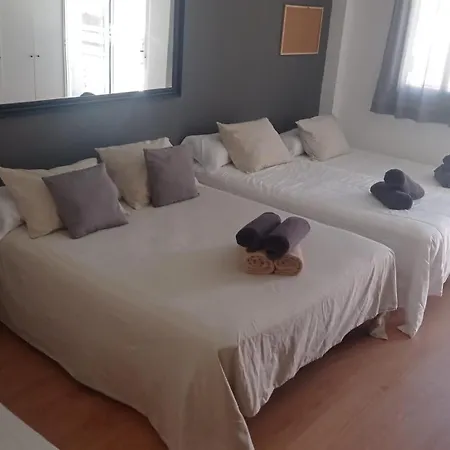 בית אירוח Tu Hogar Desayuno, Parking Y Piscina Incluidos *