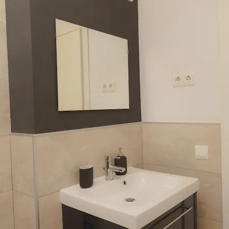 Habitación en casa particular Tu Hogar Desayuno, Parking Y Piscina Incluidos